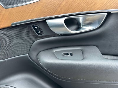 2024 Volvo XC90 Plus Bright Theme