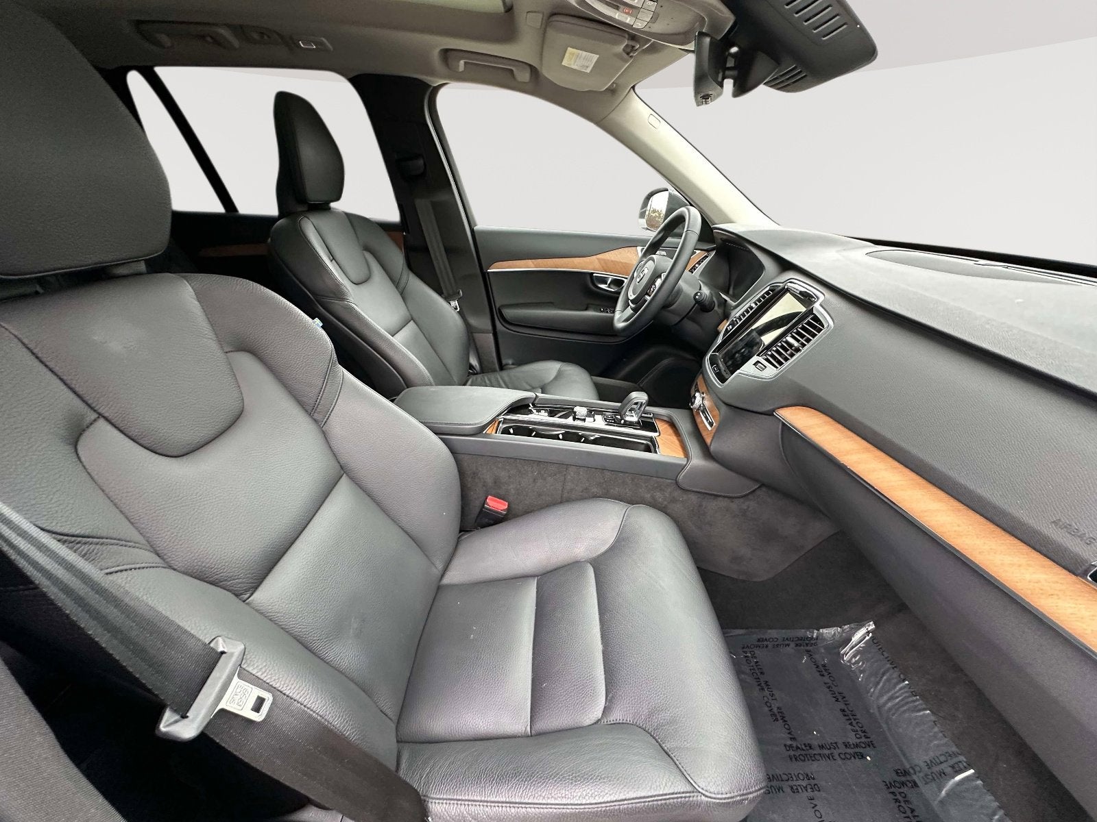 2024 Volvo XC90 Plus Bright Theme