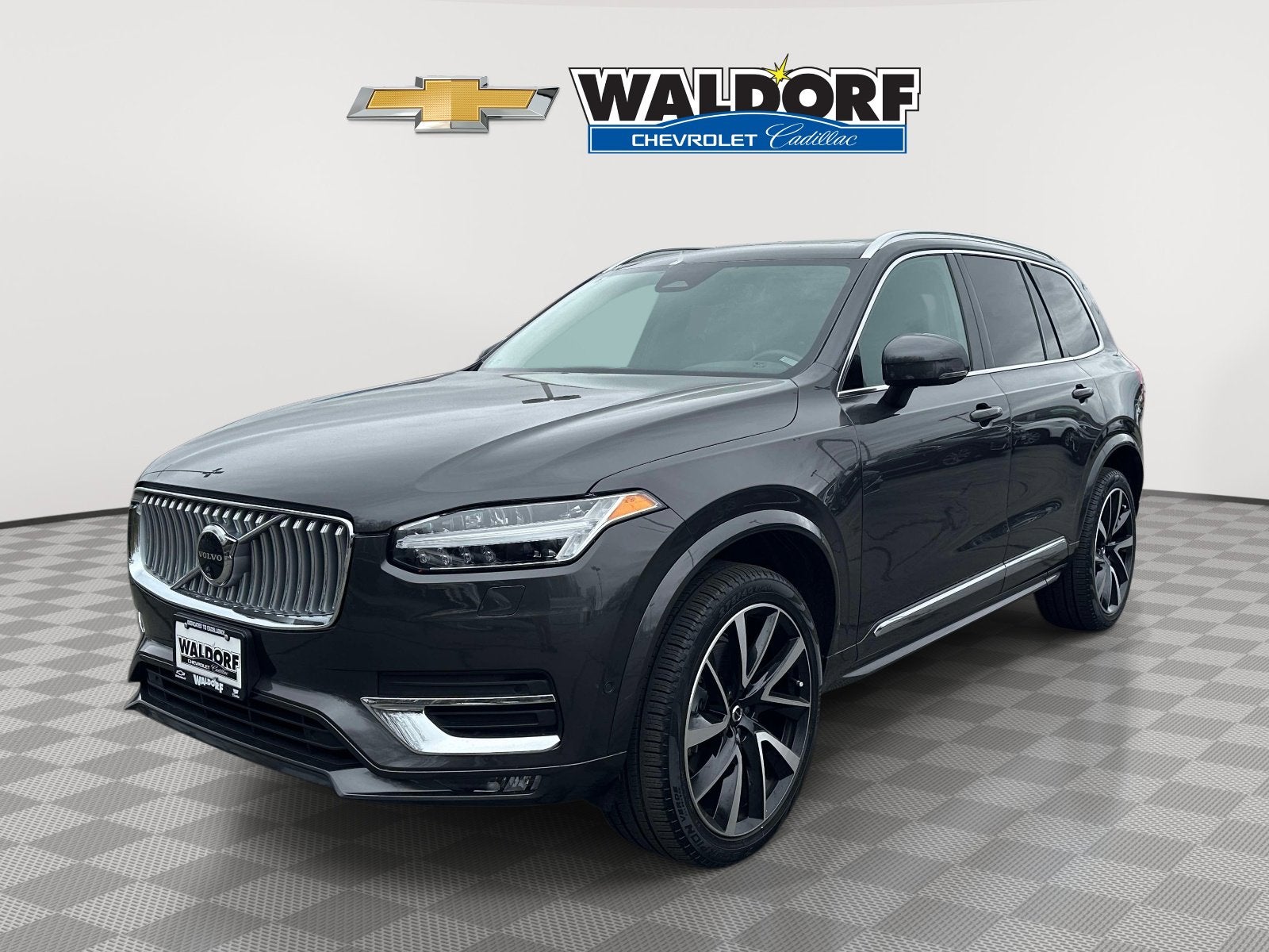 2024 Volvo XC90 Plus Bright Theme