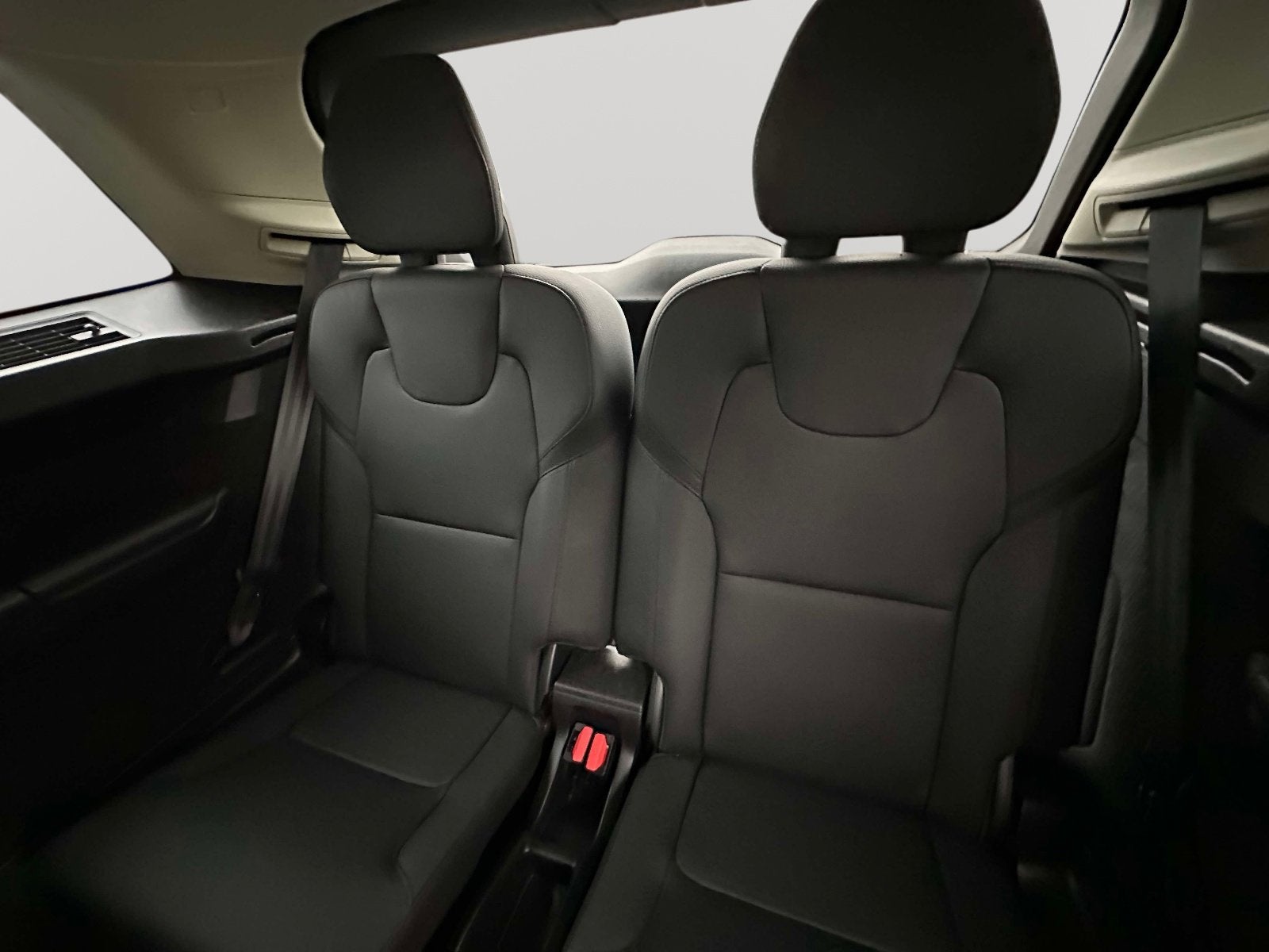 2024 Volvo XC90 Plus Bright Theme