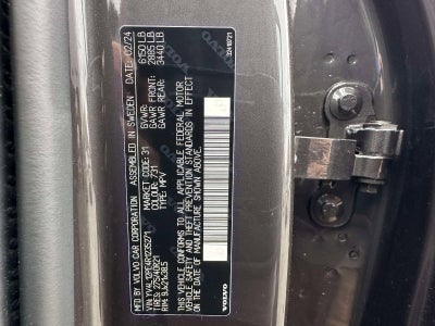 2024 Volvo XC90 Plus Bright Theme